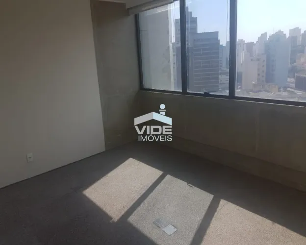 EXCELENTE SALA PARA LOCAÇÃO COM 416 m² NO CENTRO DE CAMPINAS