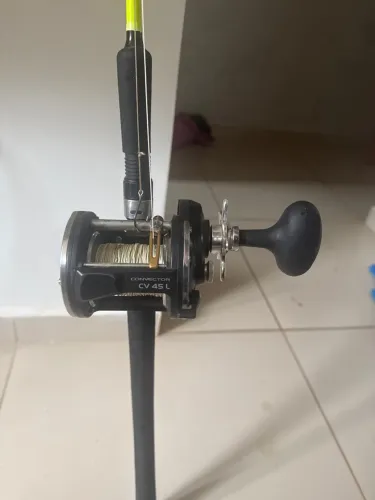 Carretilha de pesca perfil alto