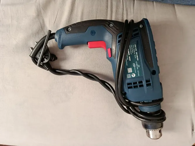 Furadeira Bosch profissional GSB 13 RE 127v