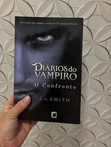 Diários de um vampiro - vol I, II e III