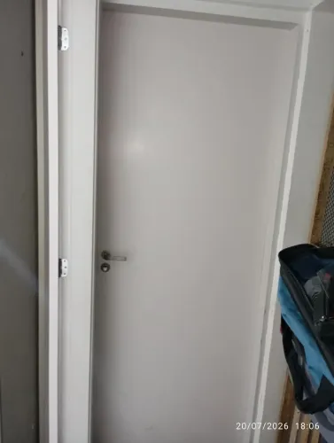 PRA VENDER LOGO !PORTA EM MDF A PROVA D'ÁGUA COM CHAVE E CAIXILHO 