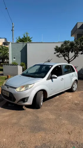 Ford Fiesta SE 1.6 8V Flex 5P 2014