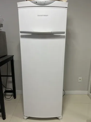 Freezer Vertical Brastemp 228 litros seminovo