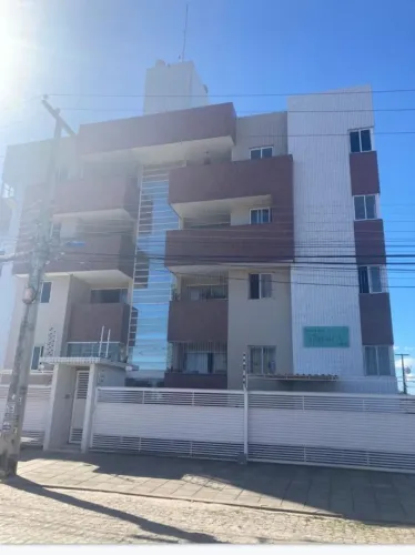 ALUGO ÓTIMO APARTAMENTO NO 1 ANDAR COM VARANDA NO BAIRRO DO CRISTO