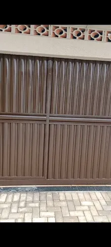 PINTURA DE PORTÃO.