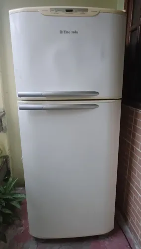 Geladeira Electrolux duplex Frost free