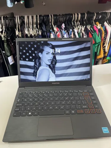 Notebook Positivo, ótimo estado R$850 pronto para uso