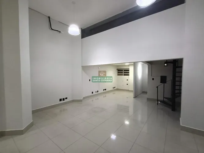 ALUGA SALA COMERCIAL NO CENTRO DE MARINGÁ COM 140M² | EDIFÍCIO NOEMIA