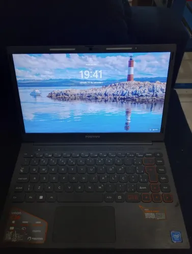Notebook positivo 