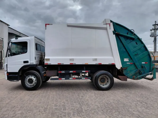 Atego 1719 compactador Usimeca 15m3
