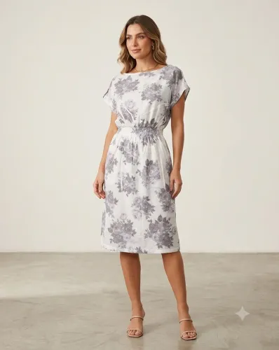Vestido tam 44 branco estampa lilás Anne Claude