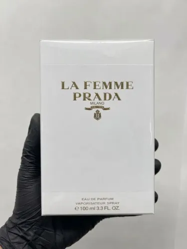Prada La Femme Eau de Parfum Feminino ? 100 ml<br> Lacrado e original