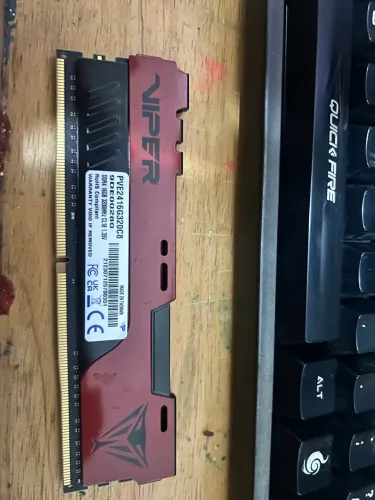 MEMÓRIA RAM 16GB DDR4 3200MHz PATRIOT VIPER CL16
