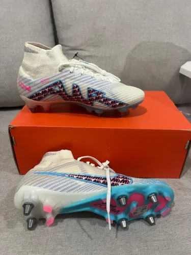 Chuteira Nike Mercurial Elite Trava Mista (nas numerações 37,37.5, 38)