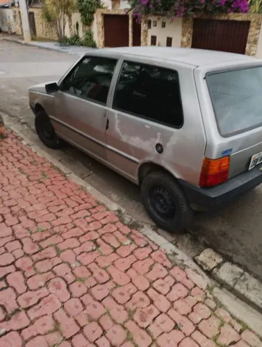 Uno com 2001 1 bico
