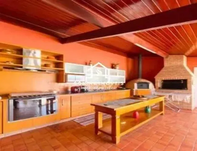 VENDA OU LOCAÇÃO casa em cond. Palavra da Vida - 4 QUARTOS