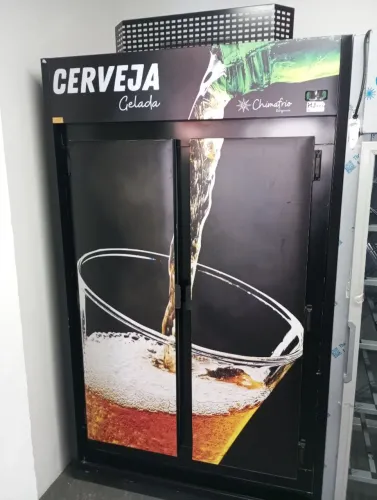 NZ. Cervejaria king 22 caixas 2 portas 