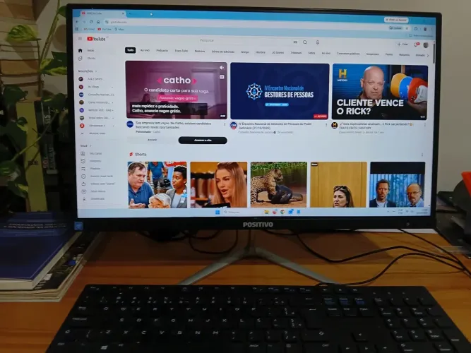 Computador POSITIVO All in One - 350 reais