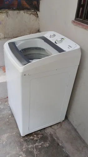 Máquina de lavar roupa.