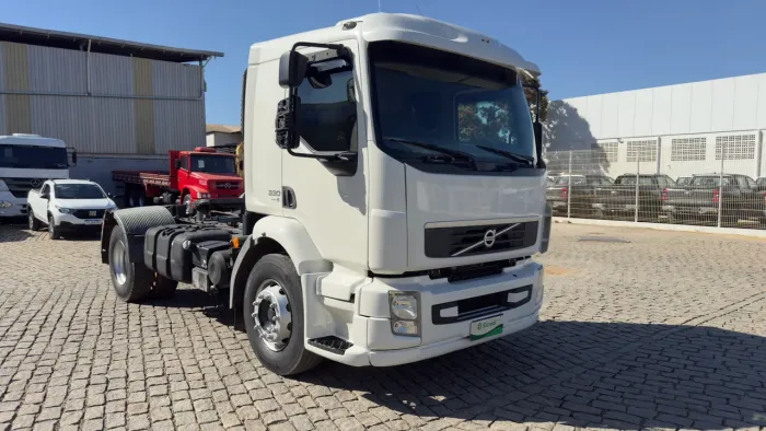 Volvo Vm 330 4x2 Cavalo- 2013