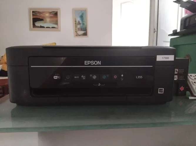 IMPRESSORA EPSON L355, com problema na placa, vendo para retirada de peças. R$ 300,00
