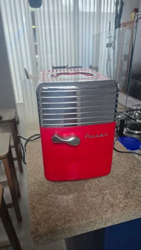 Mini geladeira 8L retro Q/F