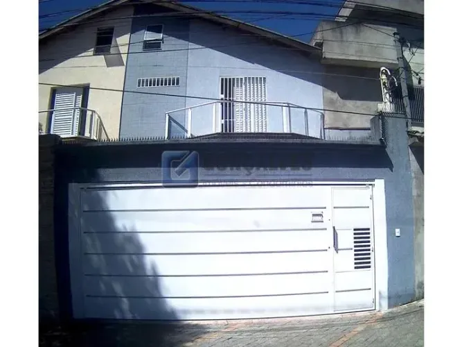 Sobrado Residencial de 3 Quartos com 2 Vagas em Santa Terezinha, SBC - R$800.000