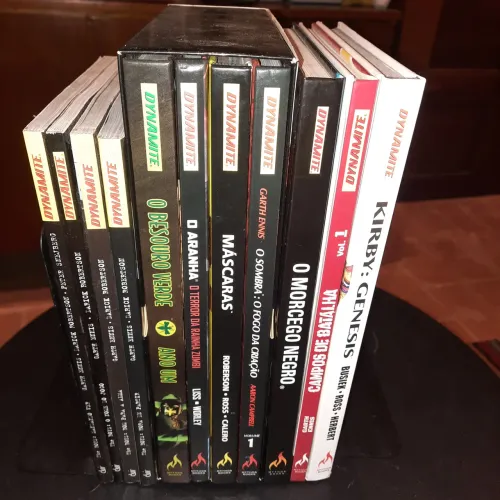 Lote HQs: Box Dynamite/Mythos + Coleção The Boys (11 Volumes)