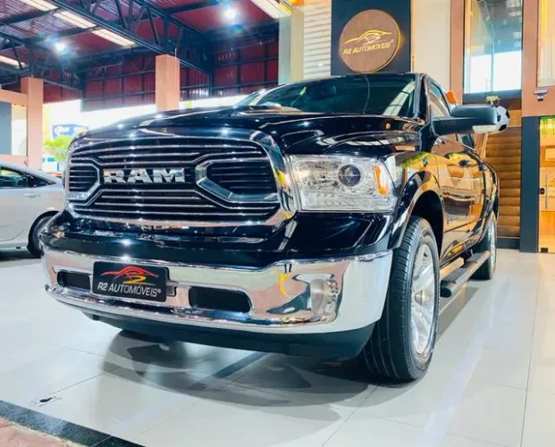Ram Classic Laramie 5.7 V8 16V Gasolina 4X4 Aut. 2023