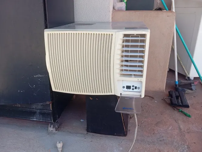 Vende-se Ar condicionado janela