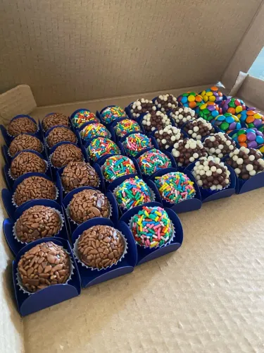 Cento de docinhos tradicionais