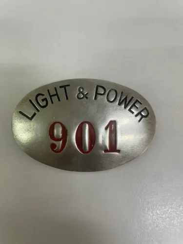 Broche bonde funcionário da Light é Power SP