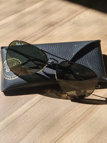 Rayban Aviador polarizado com antirreflexo interno