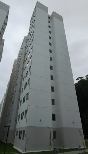 Vendo apartamento 2/4. Retiro (Barros Reis).