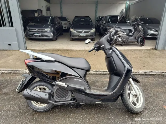 Honda Lead 2011