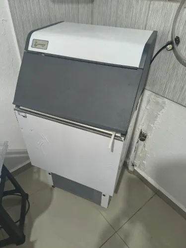 Máquina de gelo
