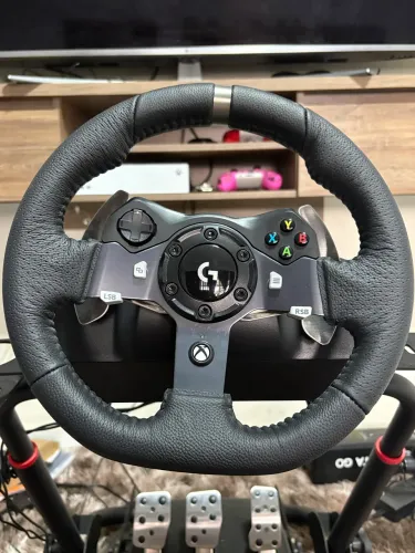 Vendo: Volante gamer Logitech e suporte cockpit sgt extreme 