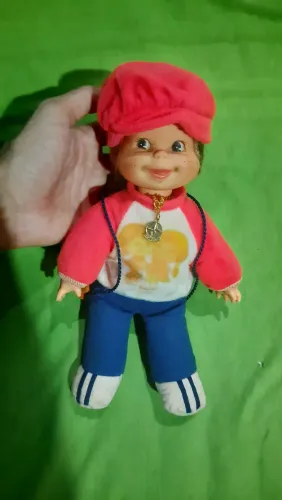 Boneca amendoin antiga estrela anos 80