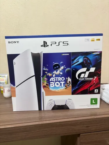 PLAYSTATION 5 SLIM