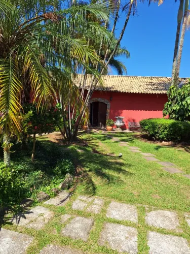 Casa para ALUGAR, com 400 M² com 4 suítes, no Bolsão da Fazendinha-