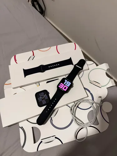 Apple Watch SE 2 GPS 40mm - Meia noite