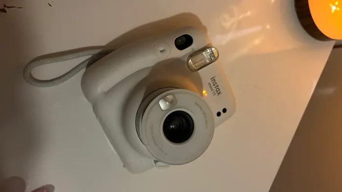 Câmera Instax Mini 11 Branca Seminova