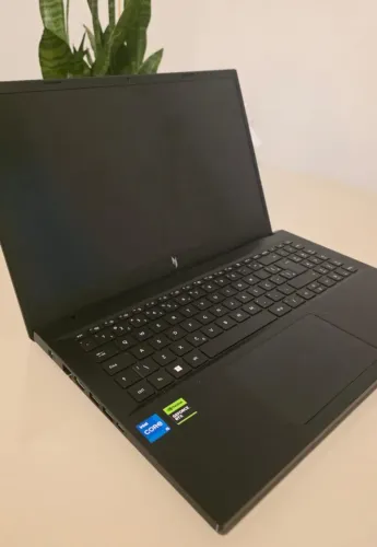 Vendo Notebook Gamer Acer Nitro V15 Intel Core i5-13420H 13ªGeração 512SSD 8GB - RTX 3050