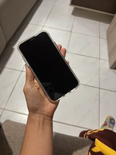 Vendo IPhone 11 (sem marcas de uso)