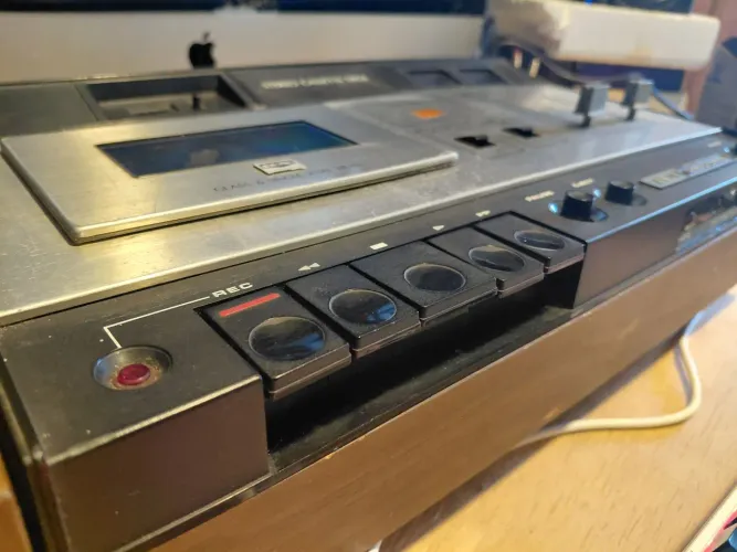 Akai gcx-36D