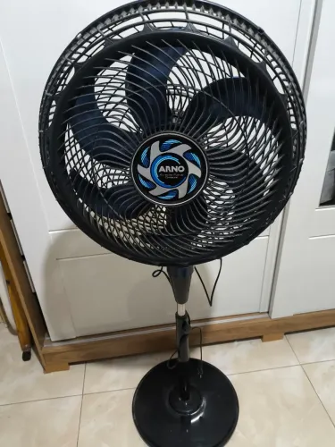 VENTILADOR TURBO ARNO PÉ E MESA