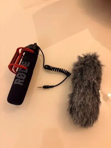Microfone Rode VideoMic Go para câmera ou computador