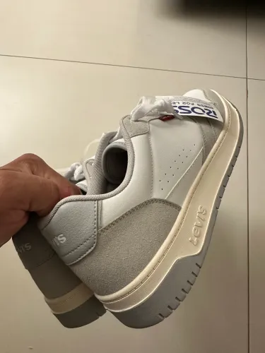 Tênis Levis ORIGINAL N43