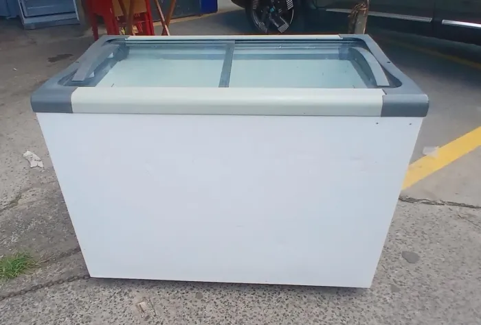 freezer expositor horizontal metalfrio 330 litros 220V super novo
