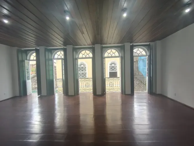 Casa comercial no Centro Histórico